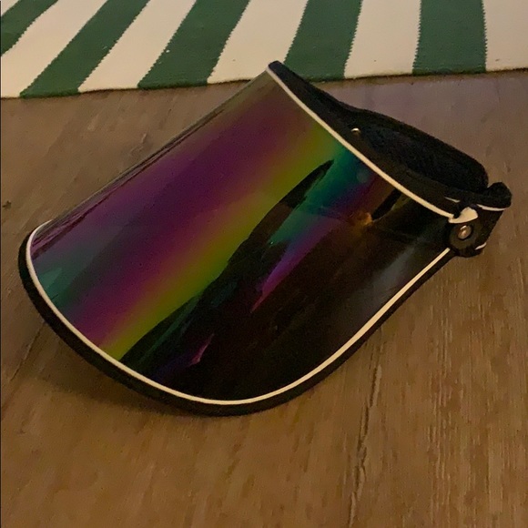 Visor - Picture 2 of 2